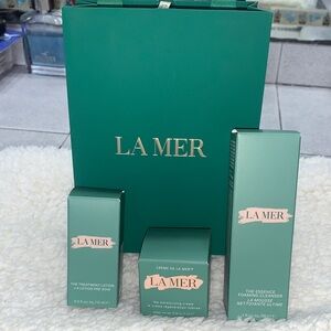 La Mer Treatment Lotion in Green Box